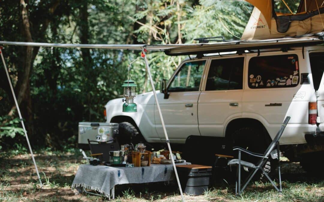 6 astuces pratiques de rangement pour votre camping-car